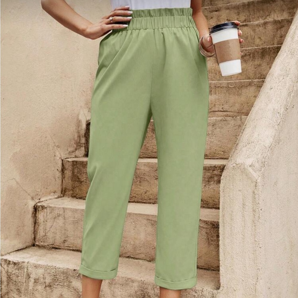 Women's Green Cropped Pants